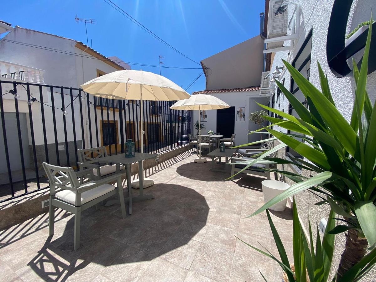 Jerez Hostel Jerez De Los Caballeros Εξωτερικό φωτογραφία